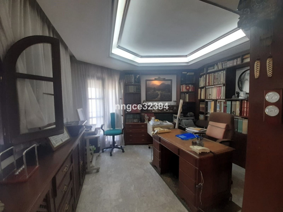 Se vende Villa - Chalet de 8 dormitorios en Costa Del Sol, Málaga, España