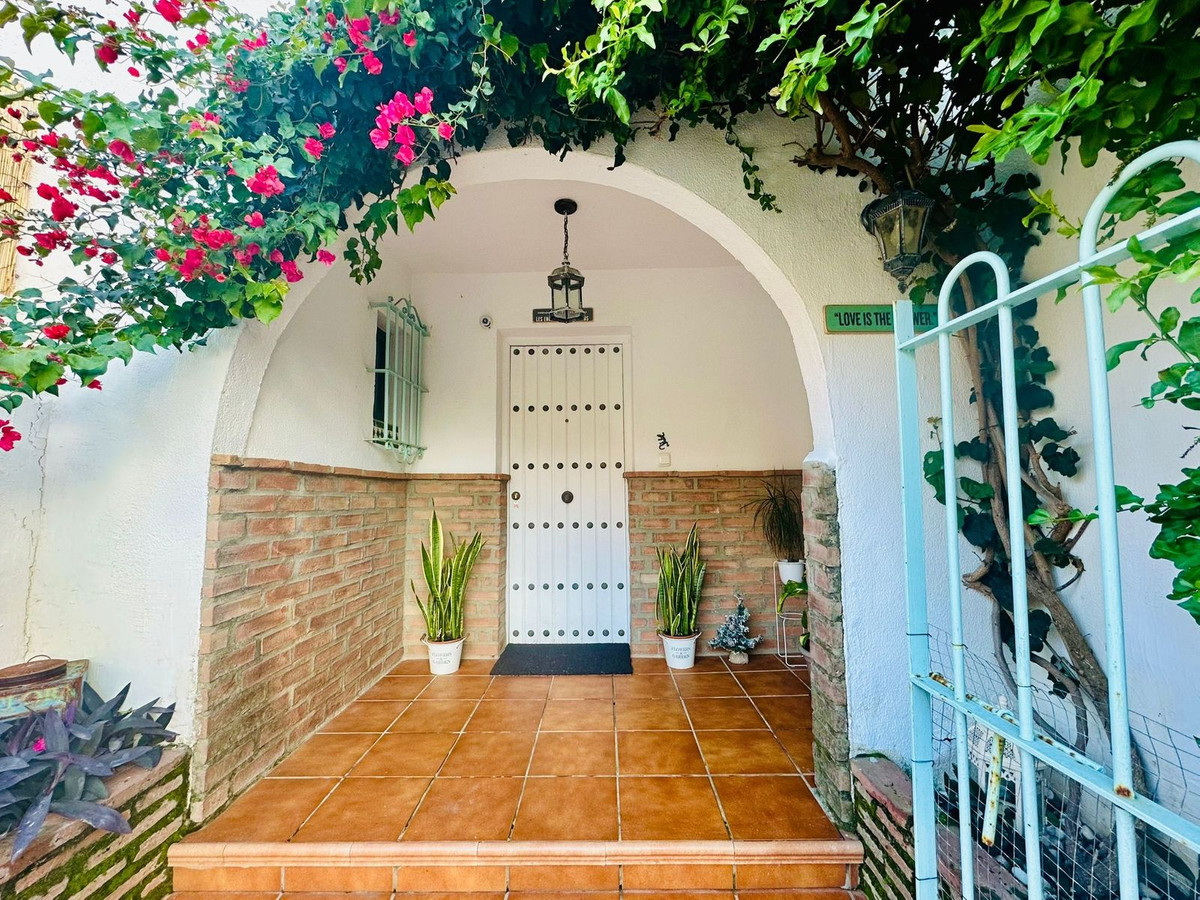 4 Bed Townhouse for sale in Manilva Costa Del Sol, Málaga, Spain