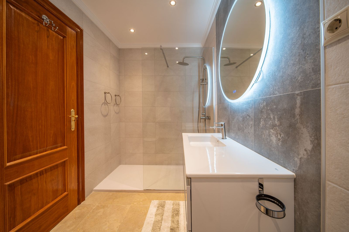 Se vende Ático de 3 dormitorios en Costa Del Sol, Málaga, España