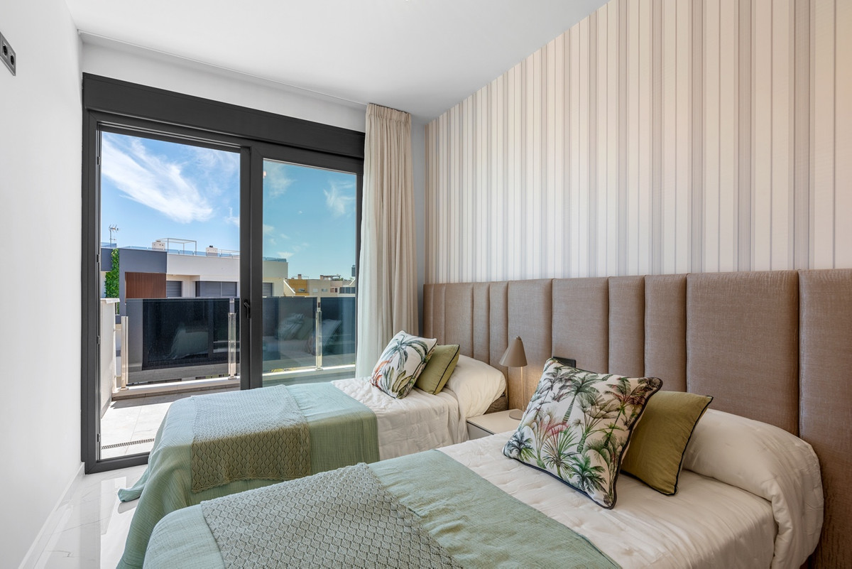 3 Bed Apartment for sale in Orihuela Costa Costa Blanca, Alicante, Spain