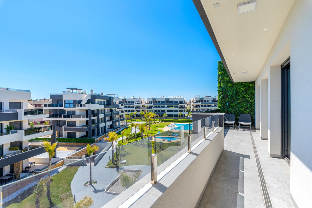 3 Bed Apartment for sale in Orihuela Costa Costa Blanca, Alicante, Spain