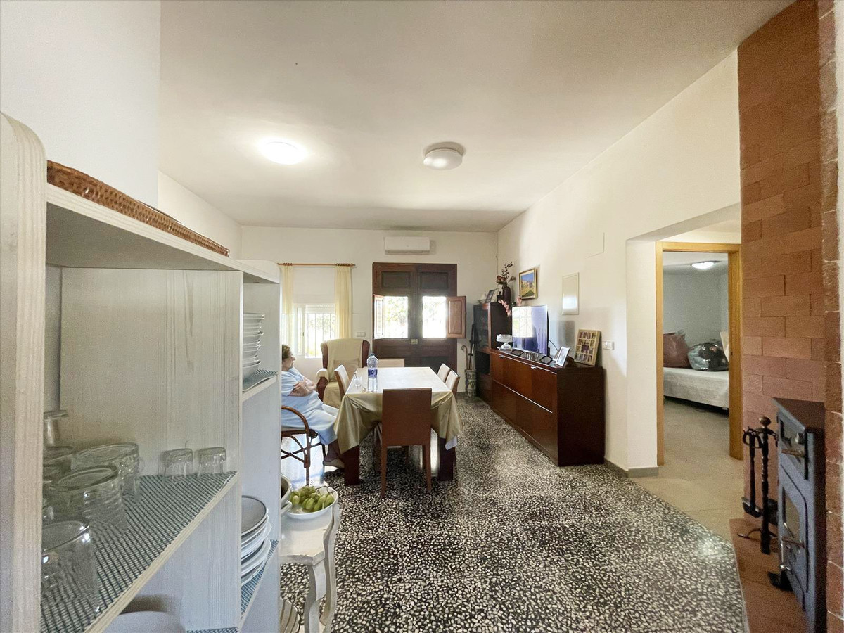 Se vende Villa - Chalet de 5 dormitorios en Costa Blanca, Alicante, España