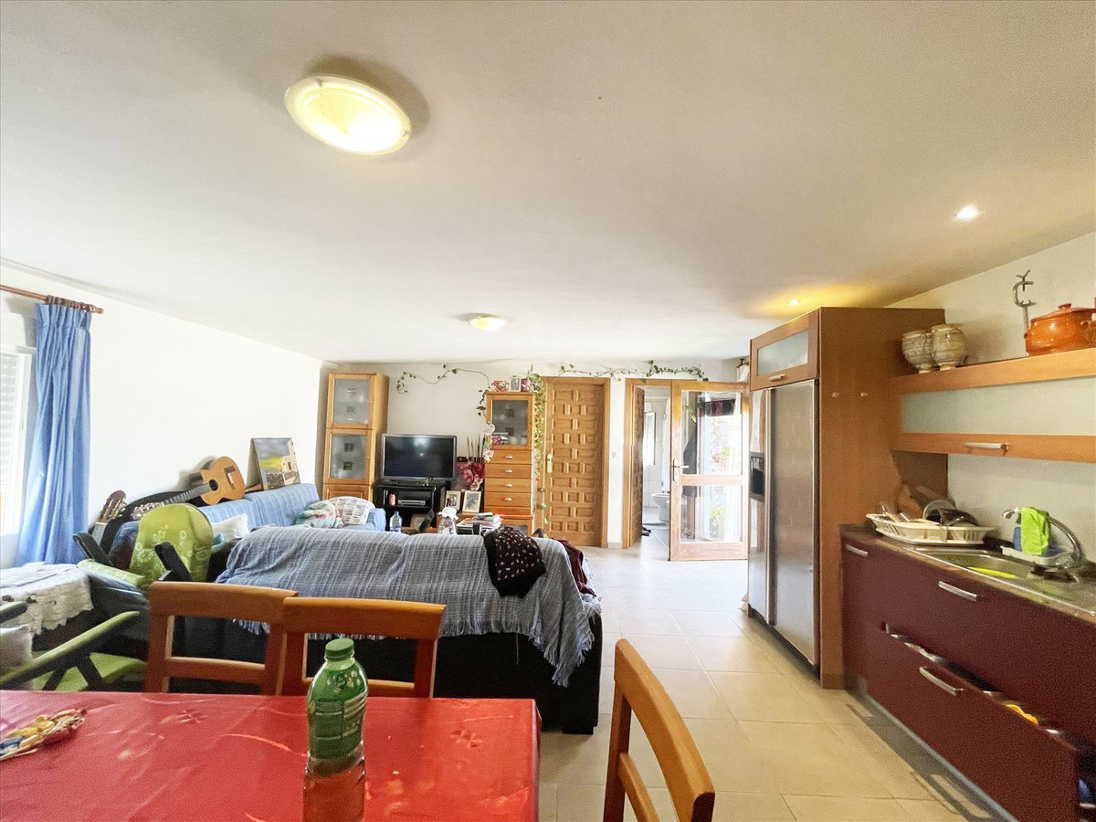 Se vende Villa - Chalet de 5 dormitorios en Costa Blanca, Alicante, España