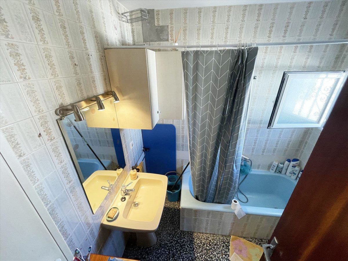 Se vende Villa - Chalet de 5 dormitorios en Costa Blanca, Alicante, España