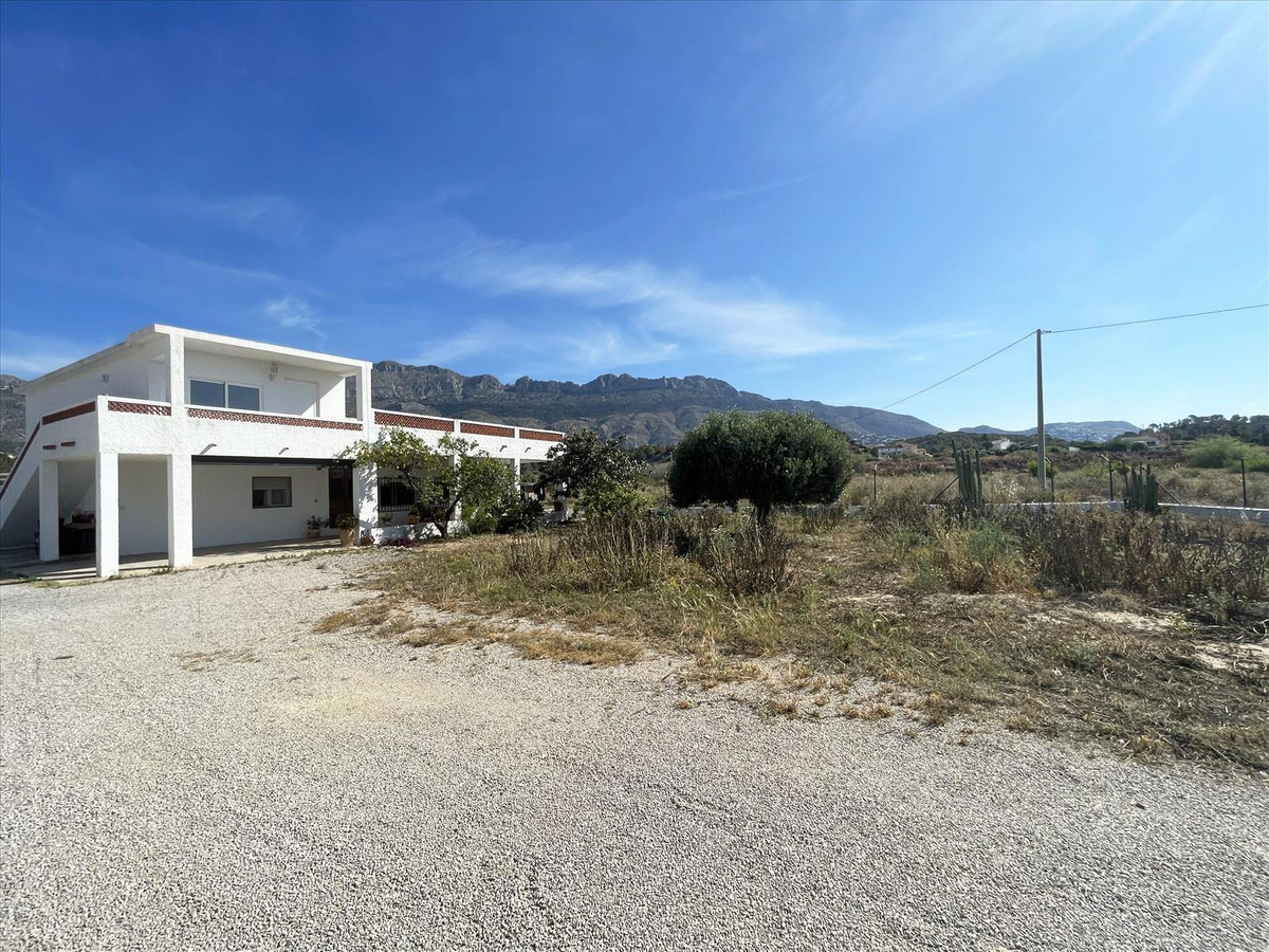 Se vende Villa - Chalet de 5 dormitorios en Costa Blanca, Alicante, España