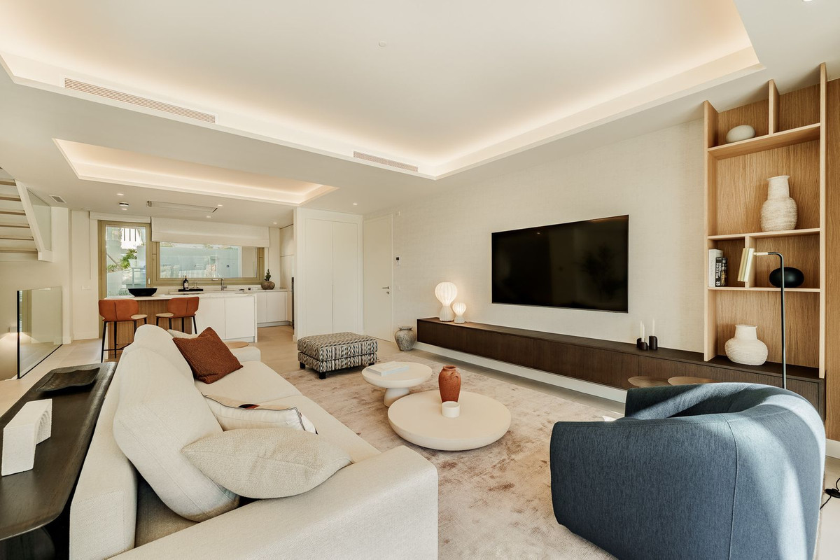 Se vende Apartamento Planta Baja de 4 dormitorios en Costa Del Sol, Málaga, España