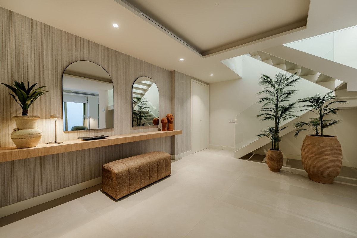 Se vende Apartamento Planta Baja de 4 dormitorios en Costa Del Sol, Málaga, España
