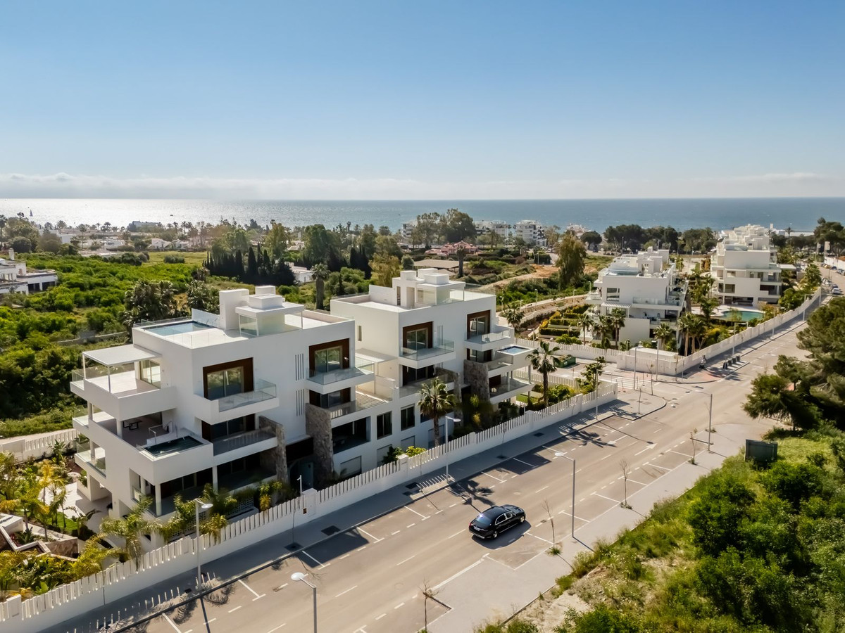 Se vende Apartamento Planta Baja de 4 dormitorios en Costa Del Sol, Málaga, España