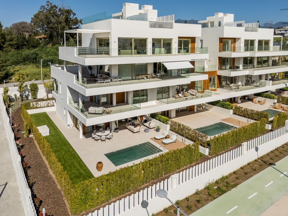 Se vende Apartamento Planta Baja de 4 dormitorios en Costa Del Sol, Málaga, España