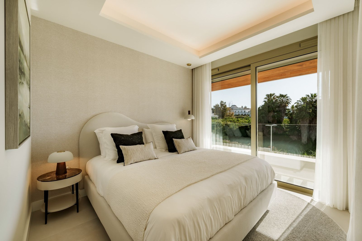 Se vende Apartamento Planta Baja de 4 dormitorios en Costa Del Sol, Málaga, España