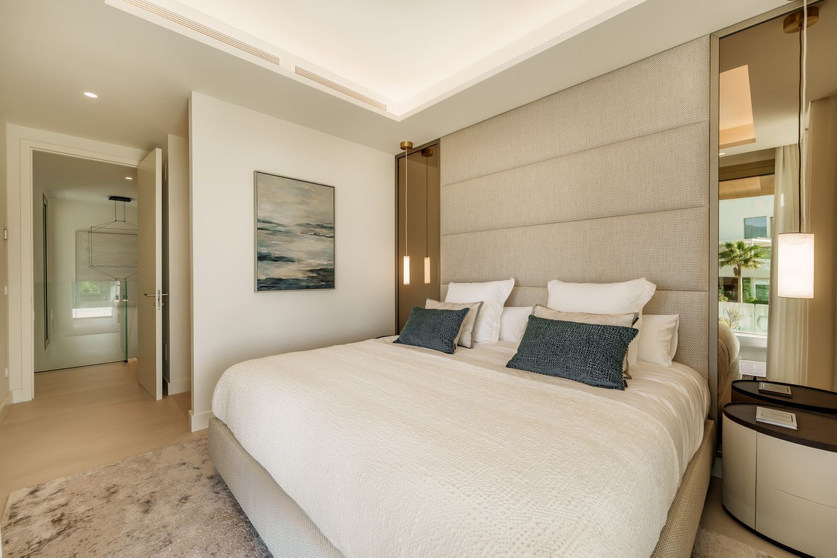 Se vende Apartamento Planta Baja de 4 dormitorios en Costa Del Sol, Málaga, España