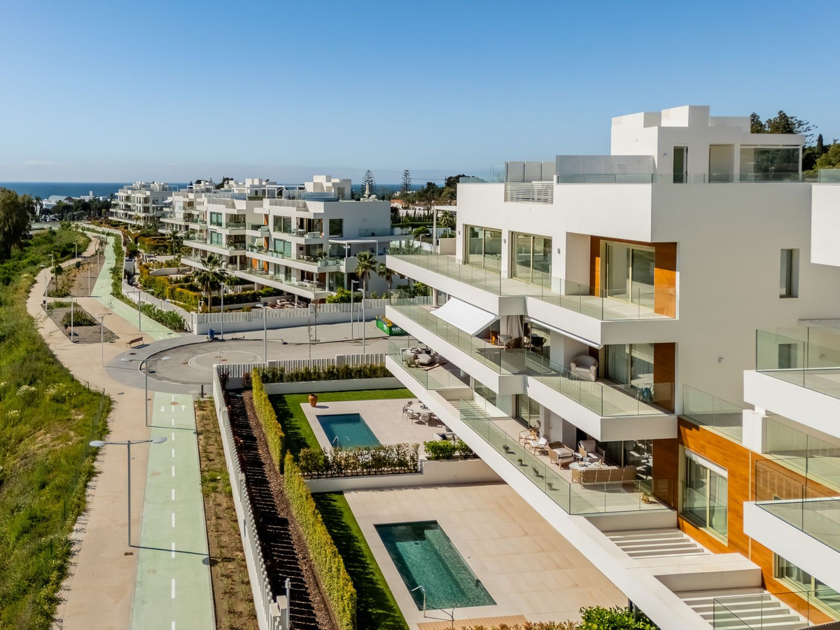 Se vende Apartamento Planta Baja de 4 dormitorios en Costa Del Sol, Málaga, España