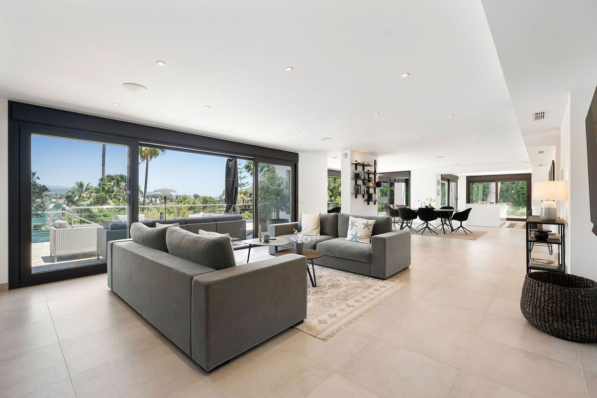 Se vende Villa - Chalet de 4 dormitorios en Costa Del Sol, Málaga, España