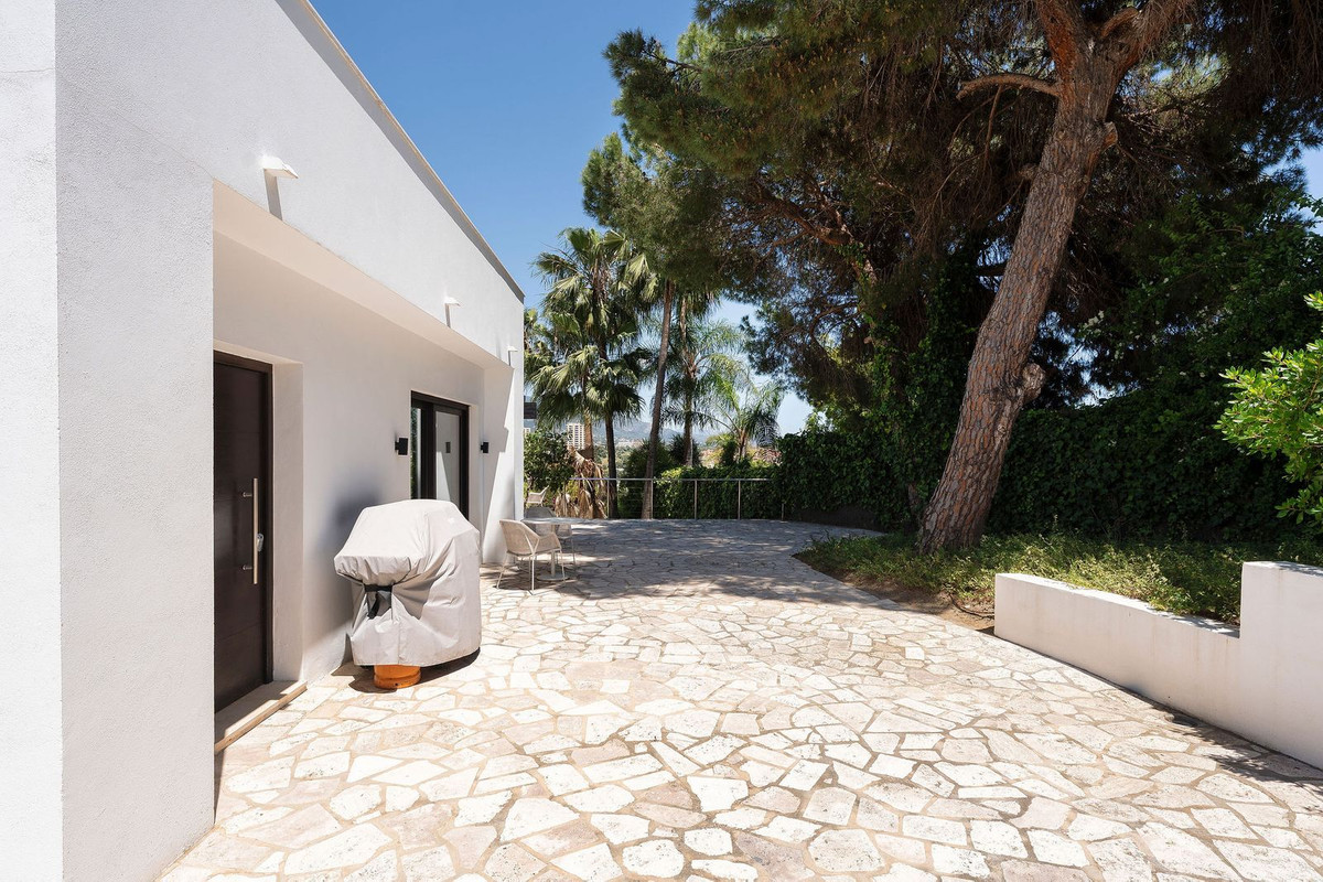 Se vende Villa - Chalet de 4 dormitorios en Costa Del Sol, Málaga, España