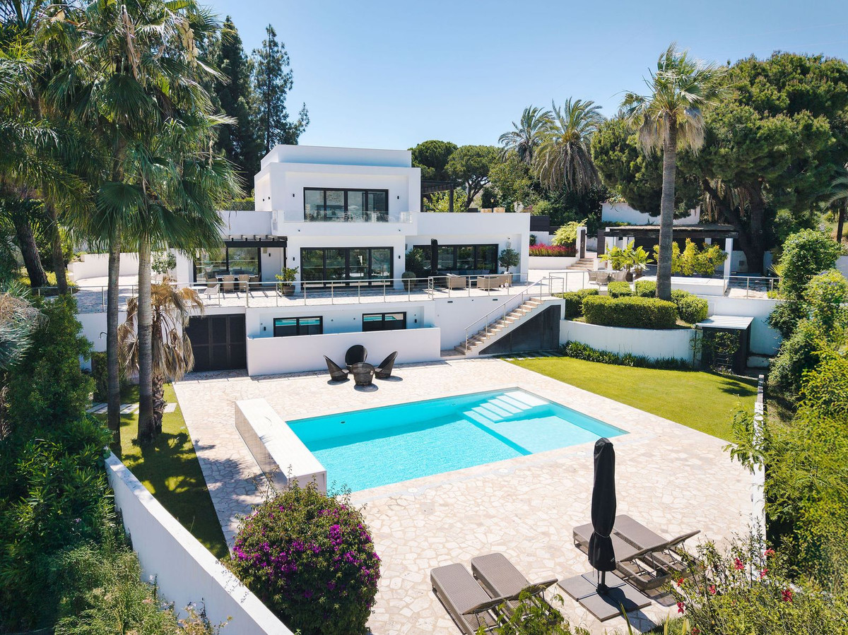 Se vende Villa - Chalet de 4 dormitorios en Costa Del Sol, Málaga, España