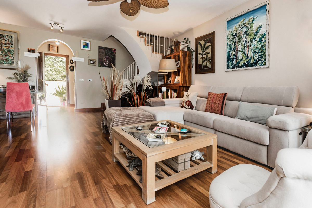 3 Bed Townhouse for sale in The Golden Mile Costa Del Sol, Málaga, Spain