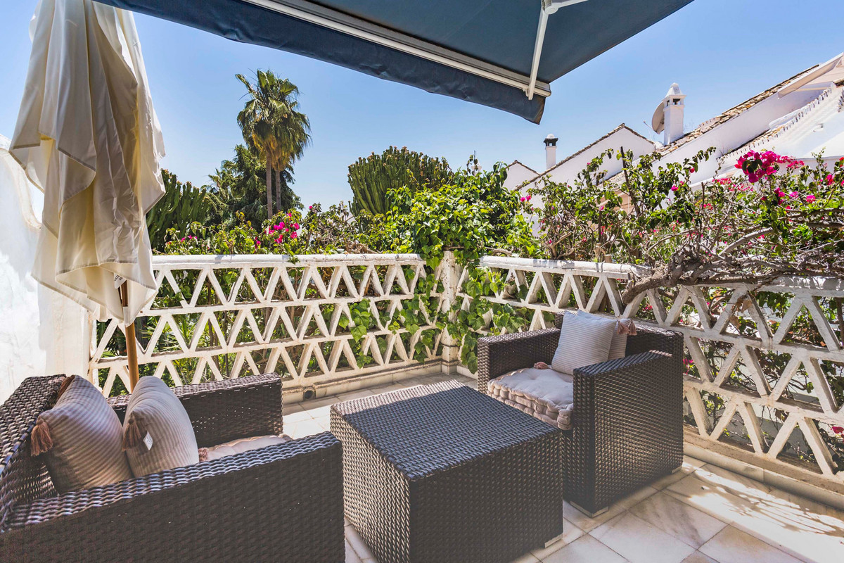 3 Bed Townhouse for sale in The Golden Mile Costa Del Sol, Málaga, Spain