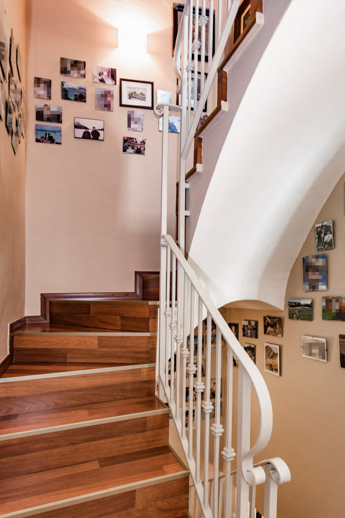 3 Bed Townhouse for sale in The Golden Mile Costa Del Sol, Málaga, Spain