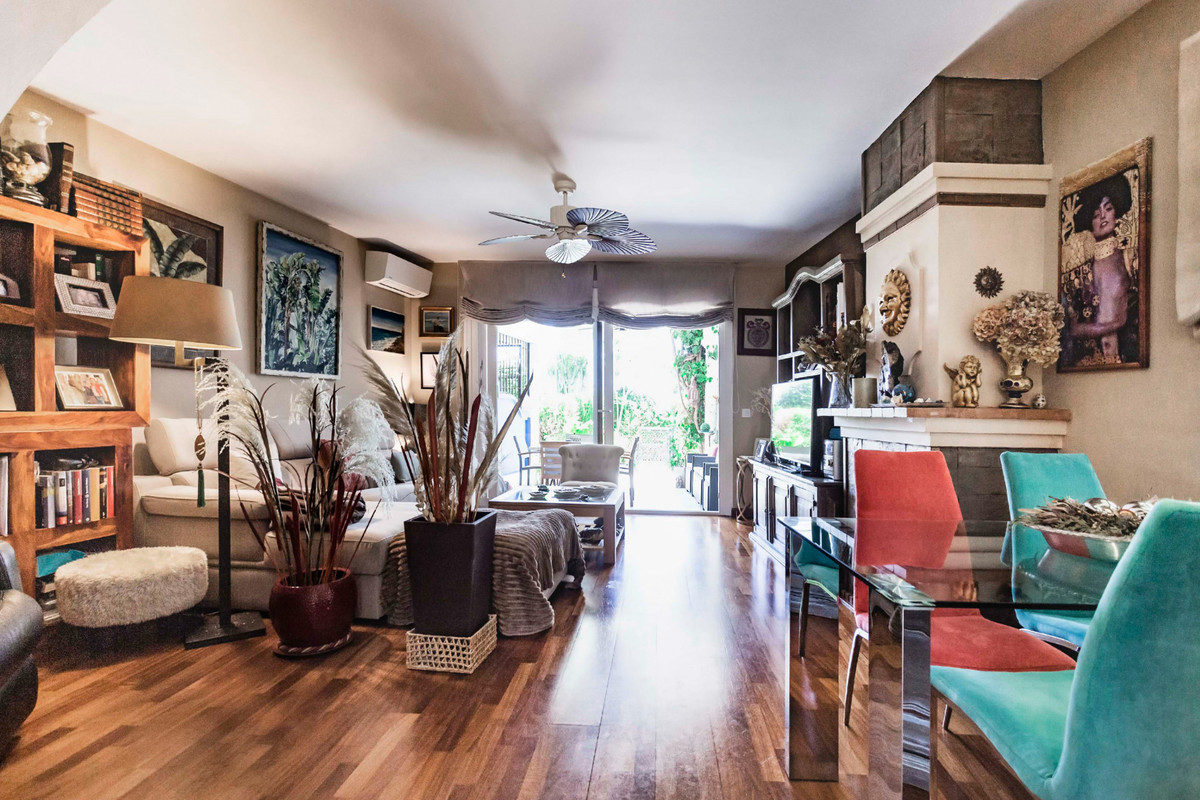 3 Bed Townhouse for sale in The Golden Mile Costa Del Sol, Málaga, Spain