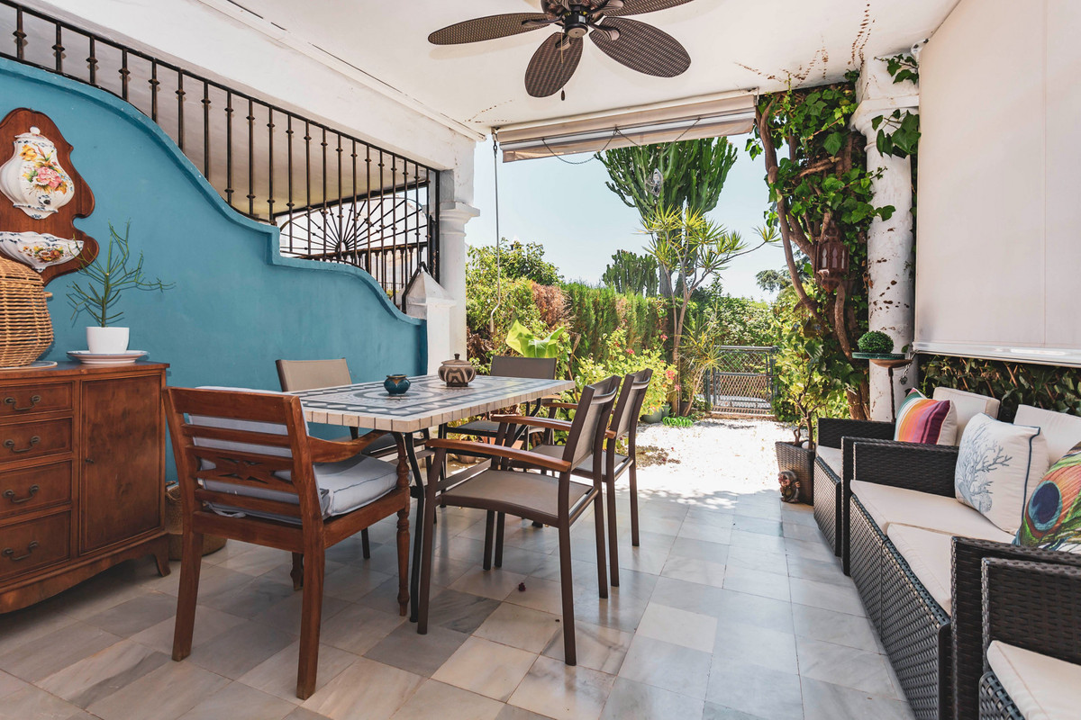 3 Bed Townhouse for sale in The Golden Mile Costa Del Sol, Málaga, Spain