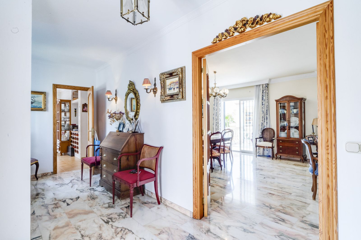 Se vende Villa - Chalet de 5 dormitorios en Costa Del Sol, Málaga, España