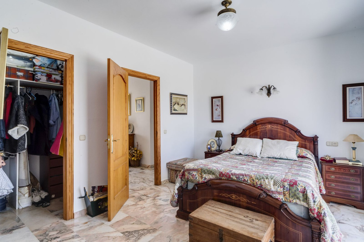 Se vende Villa - Chalet de 5 dormitorios en Costa Del Sol, Málaga, España