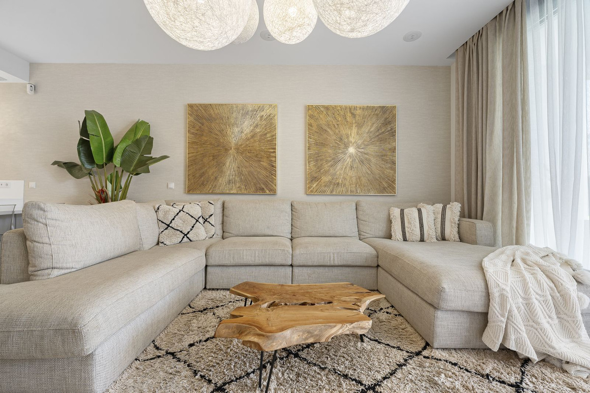 2 Bed Apartment for sale in El Paraiso Costa Del Sol, Málaga, Spain