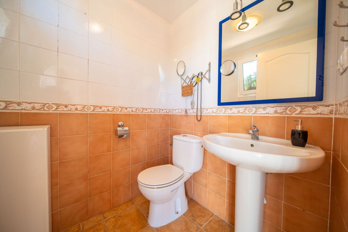 3 Bed Townhouse for sale in Fuengirola Costa Del Sol, Málaga, Spain