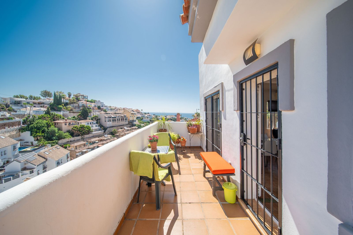 3 Bed Townhouse for sale in Fuengirola Costa Del Sol, Málaga, Spain