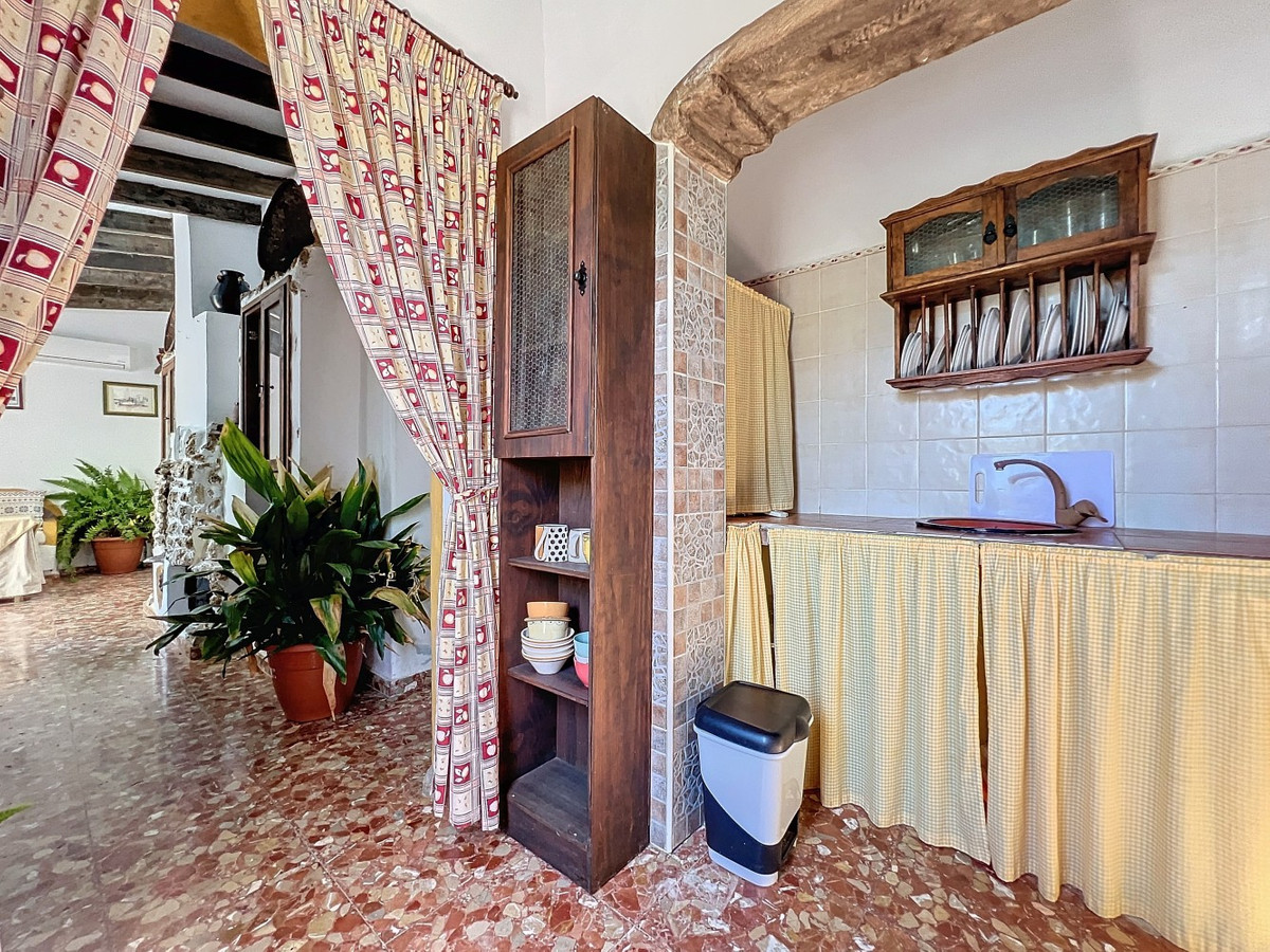 Se vende Villa - Chalet de 3 dormitorios en Costa Del Sol East, Málaga, España