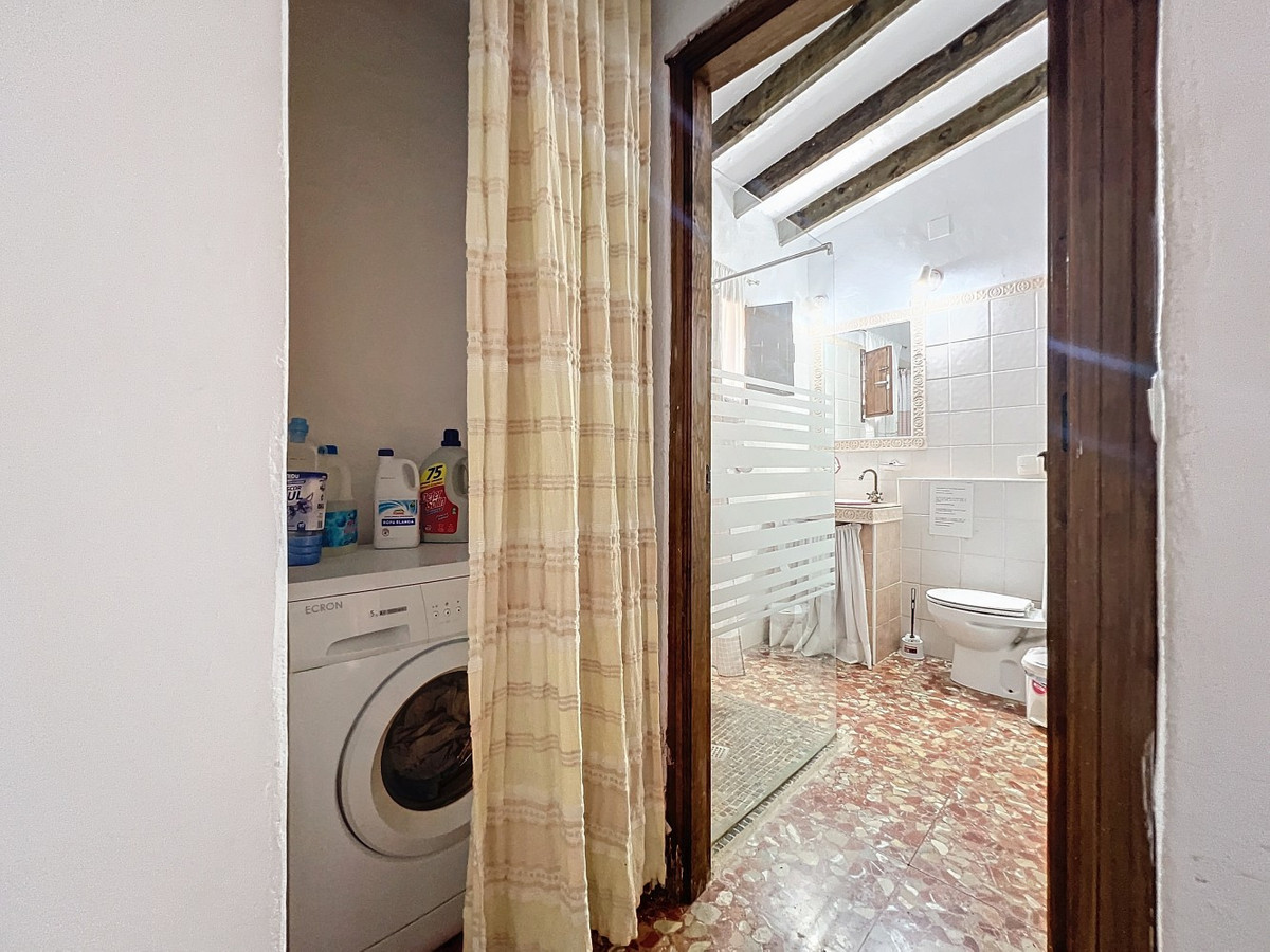 Se vende Villa - Chalet de 3 dormitorios en Costa Del Sol East, Málaga, España