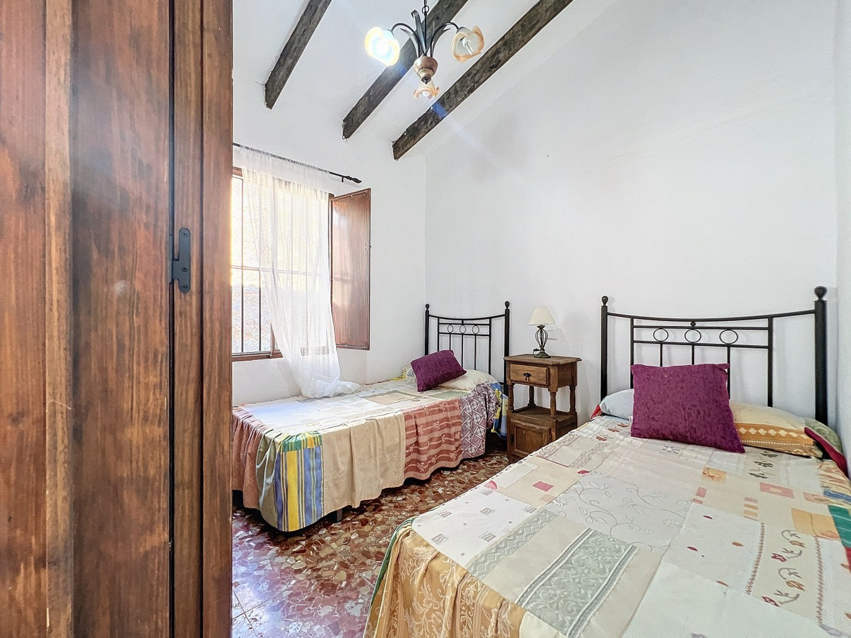 Se vende Villa - Chalet de 3 dormitorios en Costa Del Sol East, Málaga, España