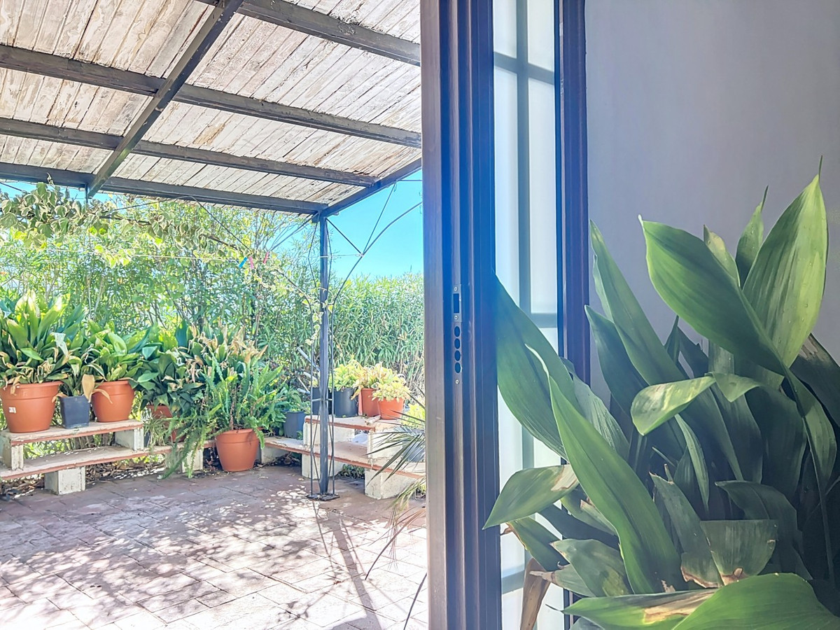 Se vende Villa - Chalet de 3 dormitorios en Costa Del Sol East, Málaga, España