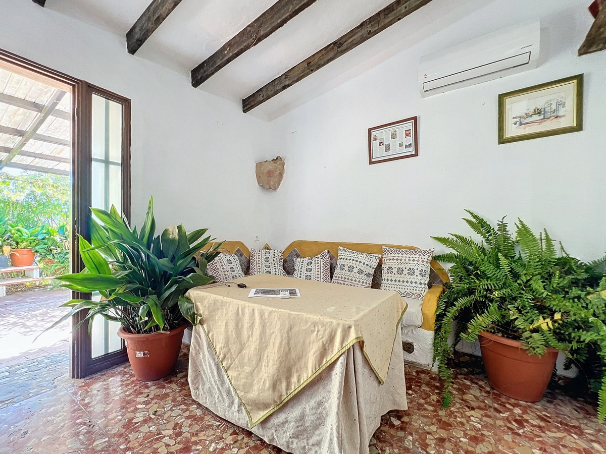 Se vende Villa - Chalet de 3 dormitorios en Costa Del Sol East, Málaga, España