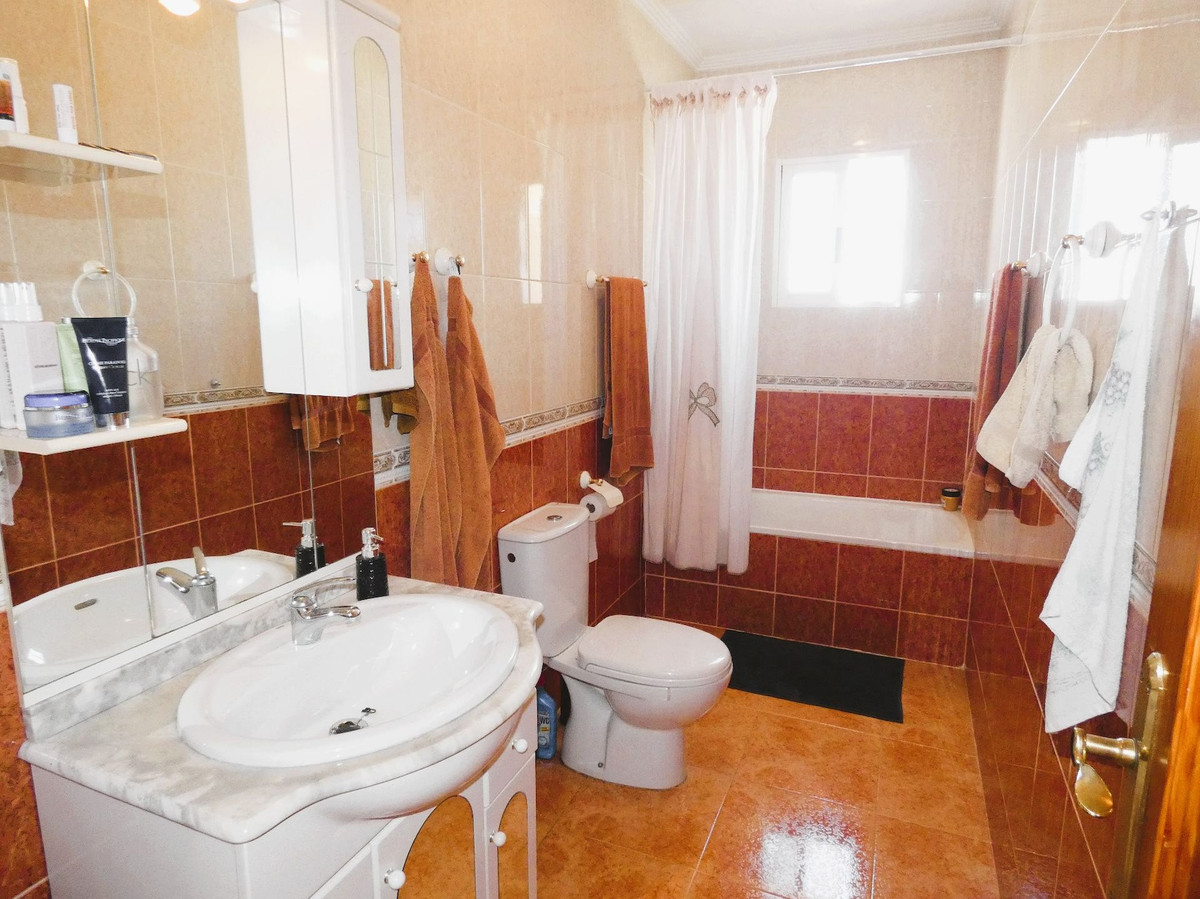 2 Bed Townhouse for sale in Torrevieja Costa Blanca, Alicante, Spain