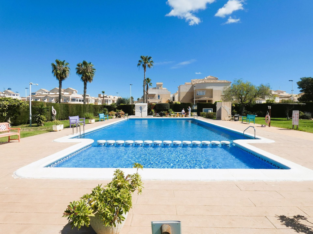 2 Bed Townhouse for sale in Torrevieja Costa Blanca, Alicante, Spain
