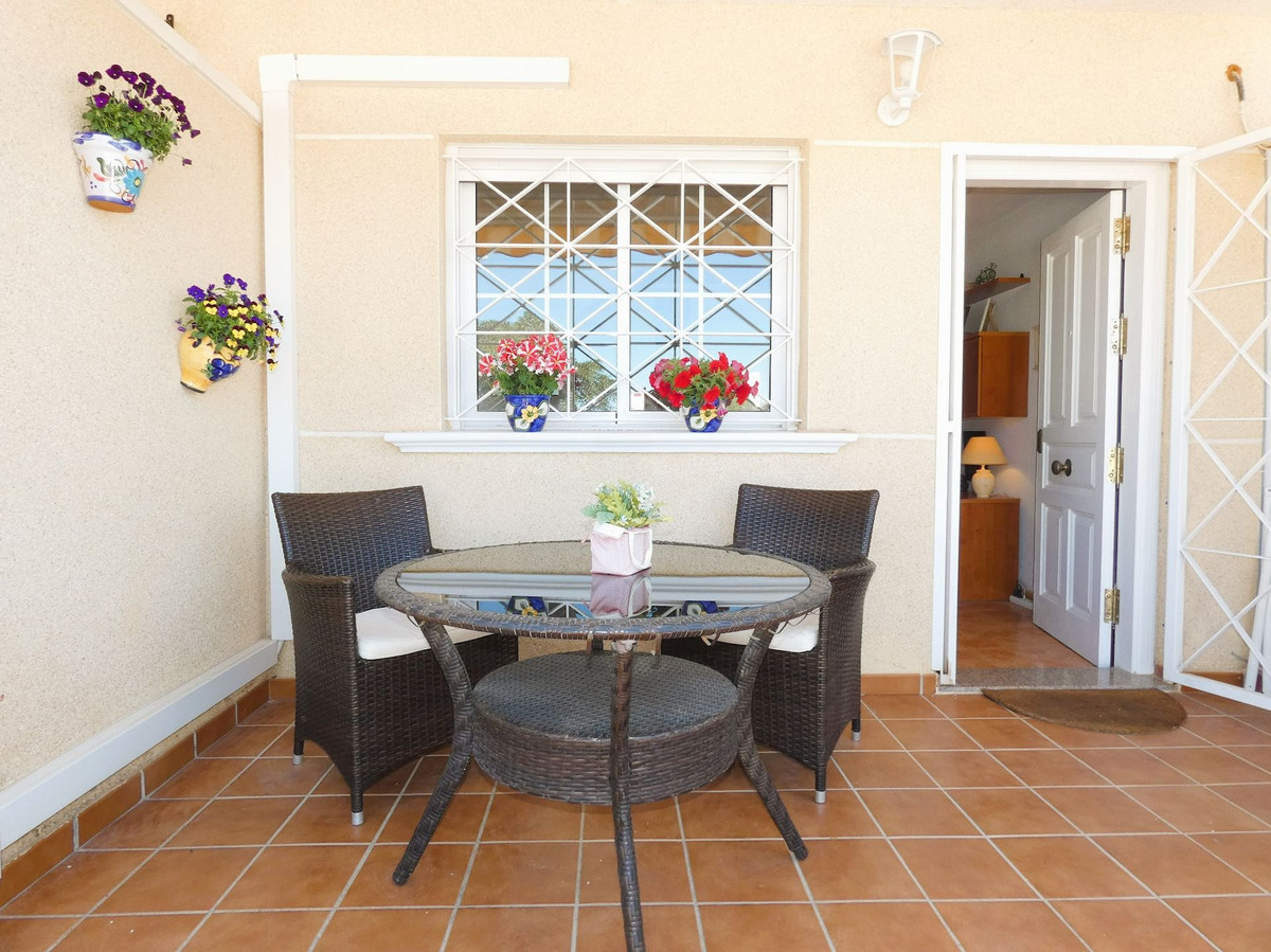 2 Bed Townhouse for sale in Torrevieja Costa Blanca, Alicante, Spain