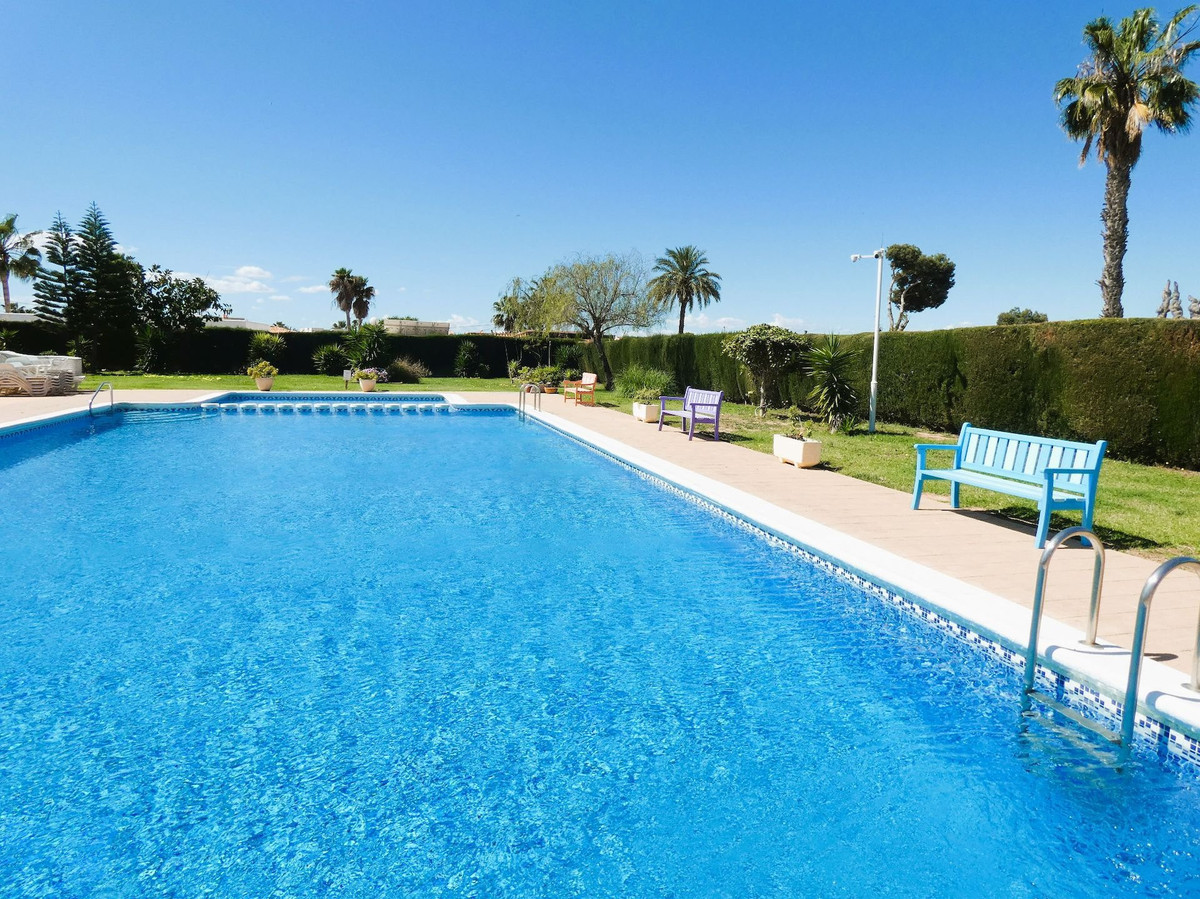 2 Bed Townhouse for sale in Torrevieja Costa Blanca, Alicante, Spain