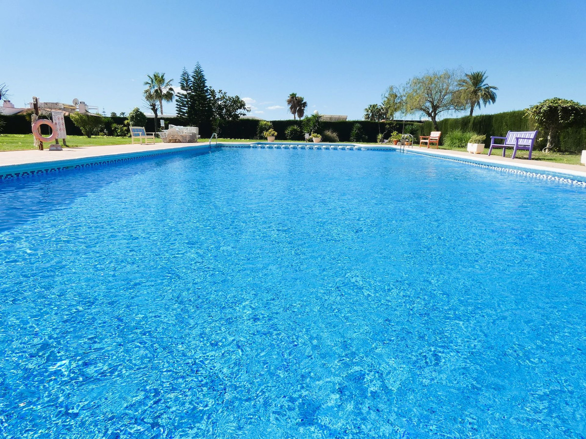 2 Bed Townhouse for sale in Torrevieja Costa Blanca, Alicante, Spain