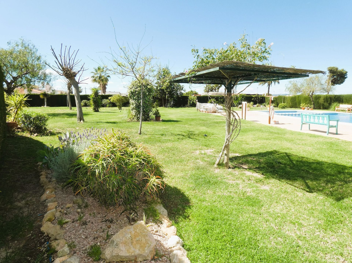 2 Bed Townhouse for sale in Torrevieja Costa Blanca, Alicante, Spain