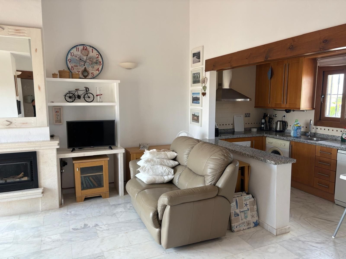 2 Bed Apartment for sale in La Finca Golf Costa Blanca, Alicante, Spain