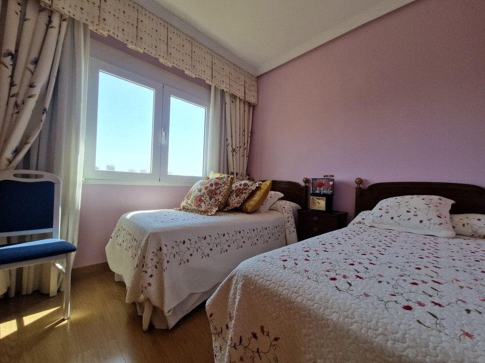 Se vende Apartamento Planta Media de 4 dormitorios en Costa Blanca, Alicante, España