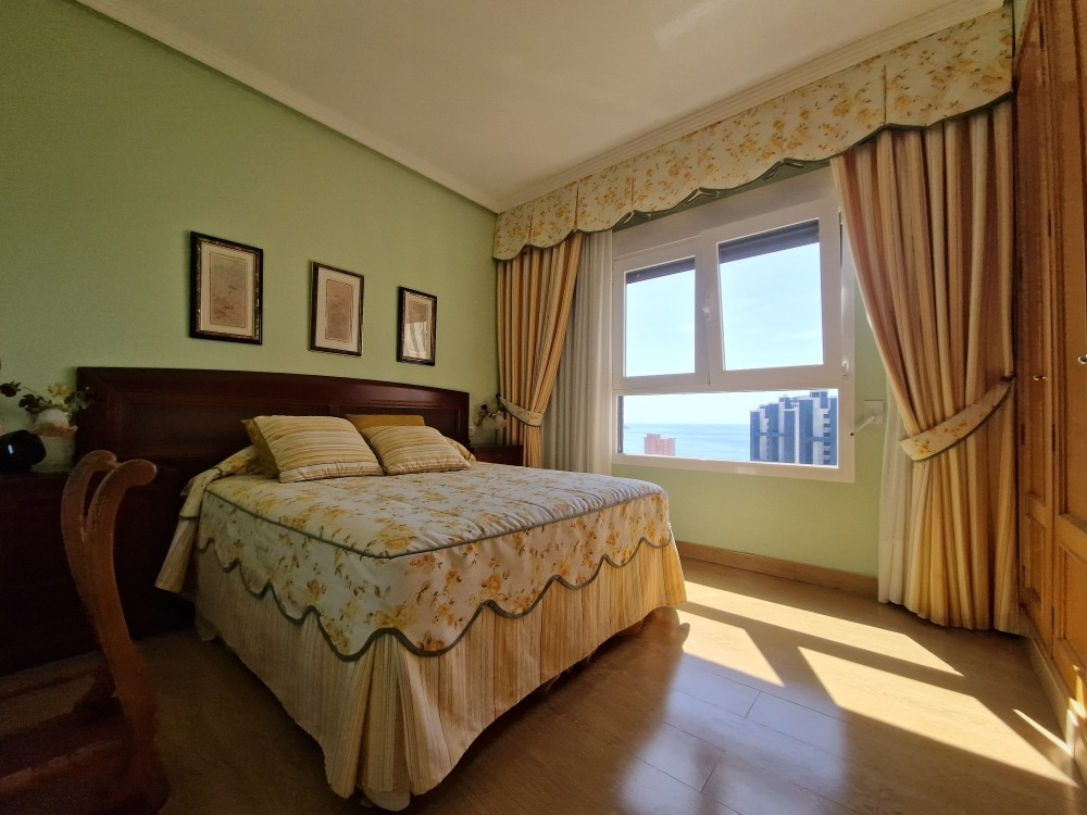 Se vende Apartamento Planta Media de 4 dormitorios en Costa Blanca, Alicante, España