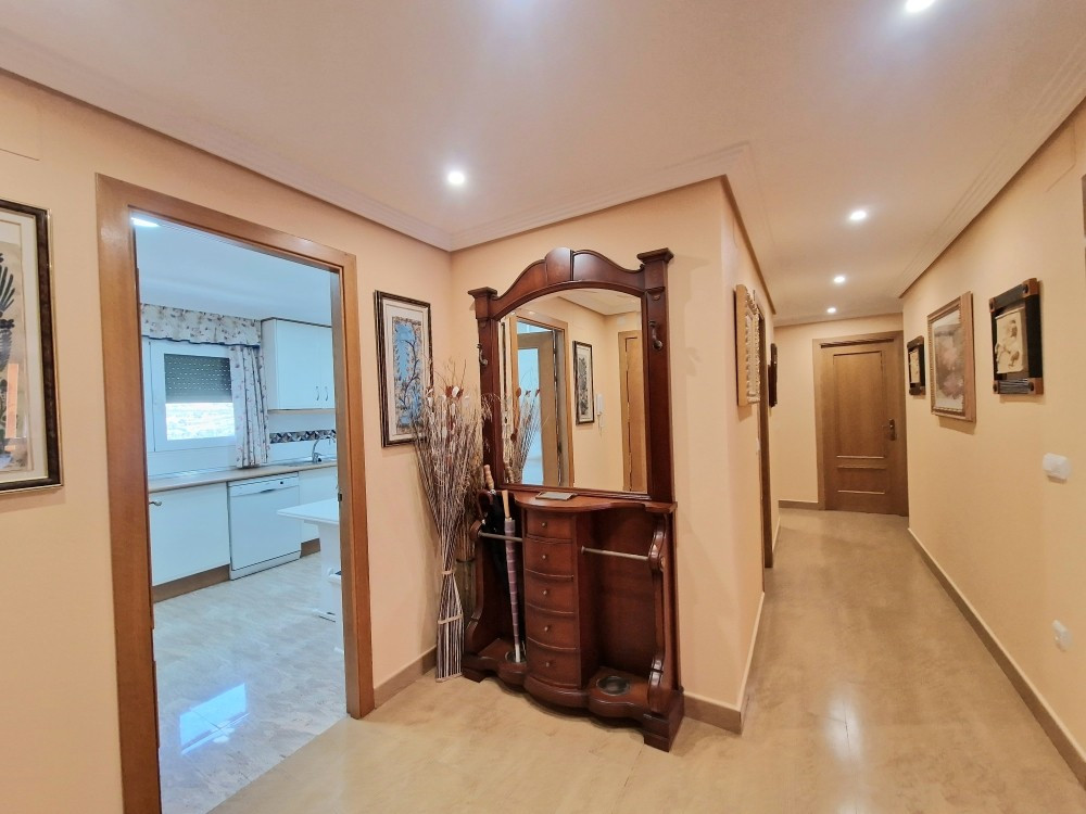 Se vende Apartamento Planta Media de 4 dormitorios en Costa Blanca, Alicante, España