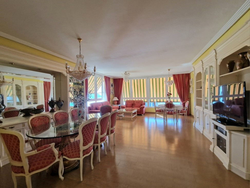 Se vende Apartamento Planta Media de 4 dormitorios en Costa Blanca, Alicante, España