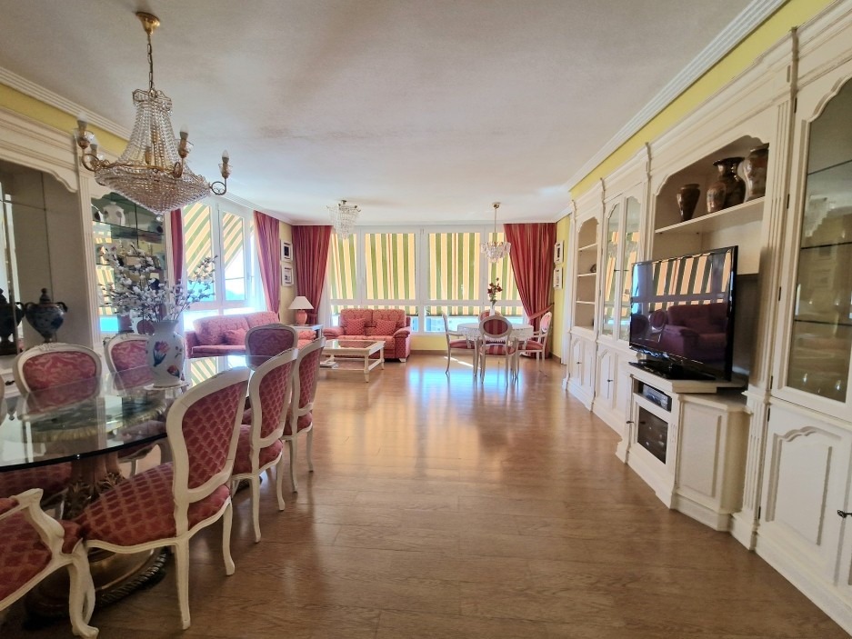 Se vende Apartamento Planta Media de 4 dormitorios en Costa Blanca, Alicante, España