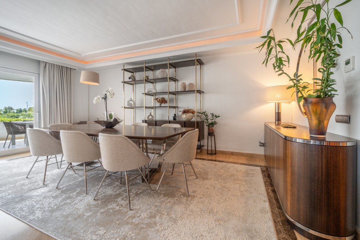 3 Bed Apartment for sale in Puerto Banús Costa Del Sol, Málaga, Spain