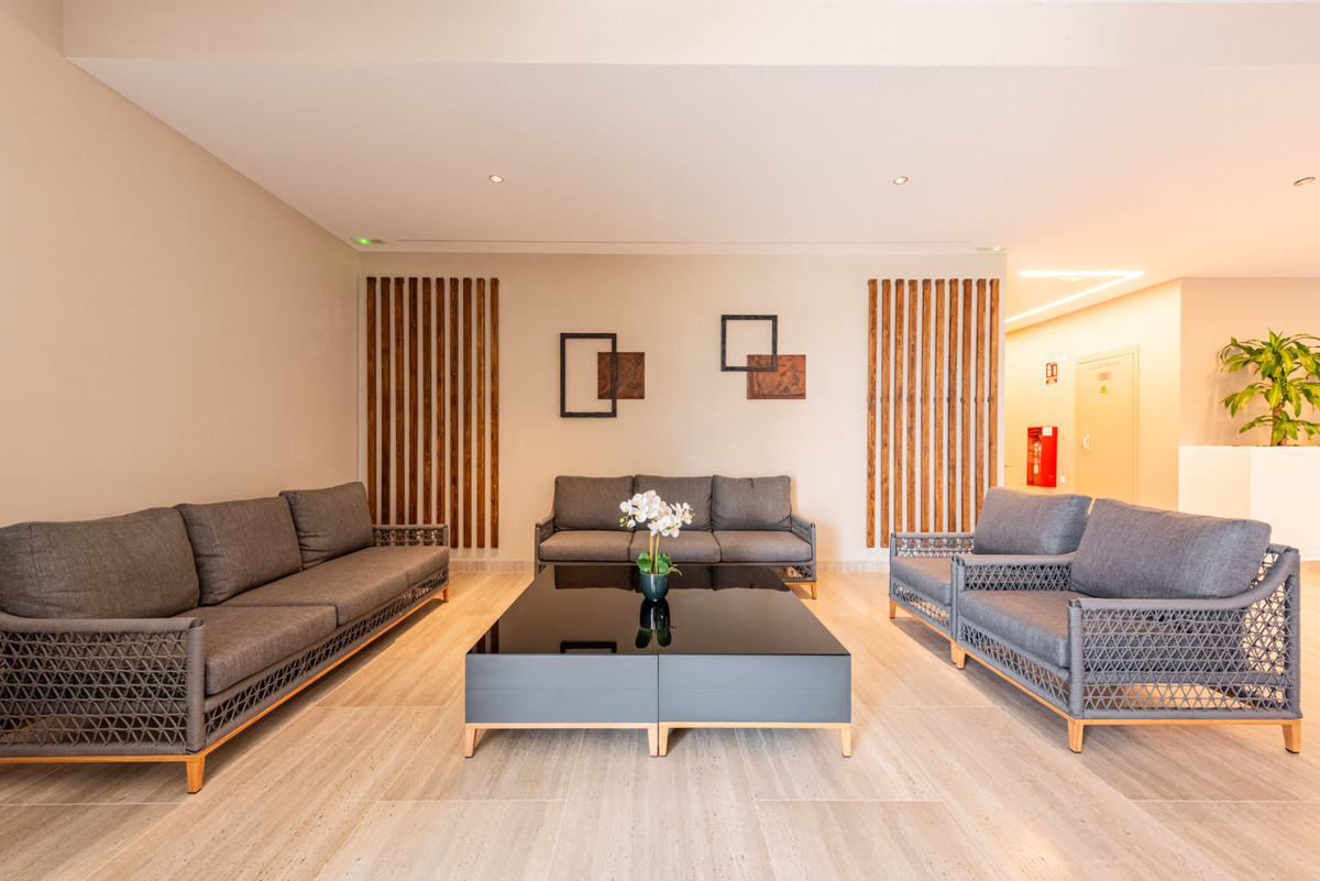 3 Bed Apartment for sale in Nueva Andalucía Costa Del Sol, Málaga, Spain