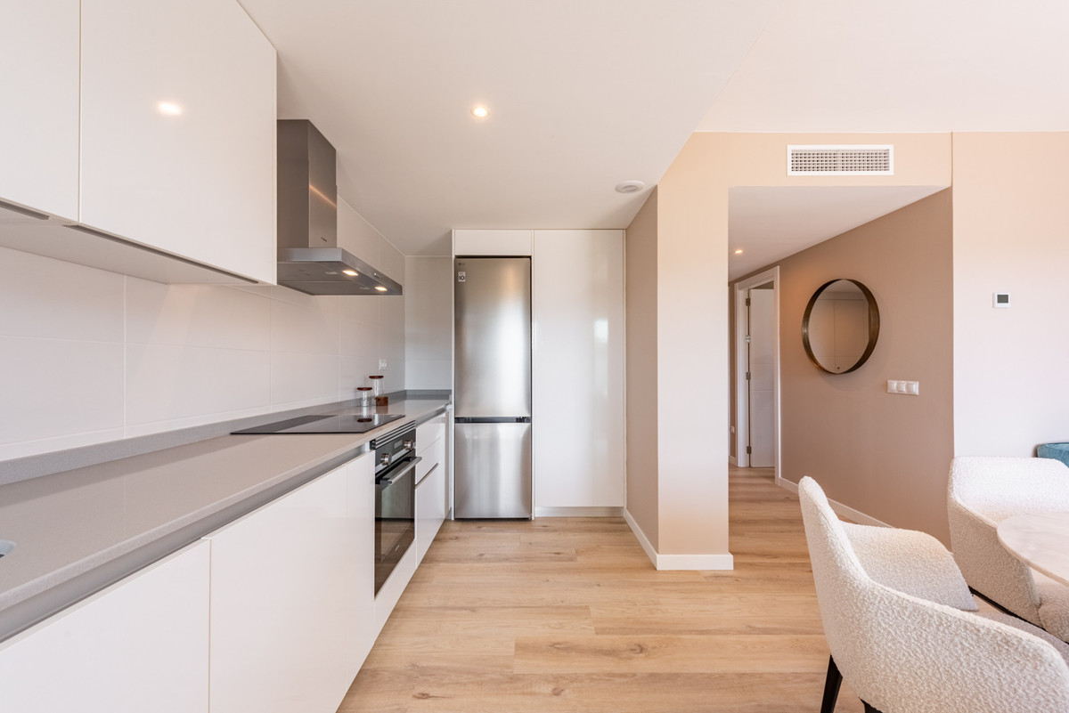 3 Bed Apartment for sale in Nueva Andalucía Costa Del Sol, Málaga, Spain