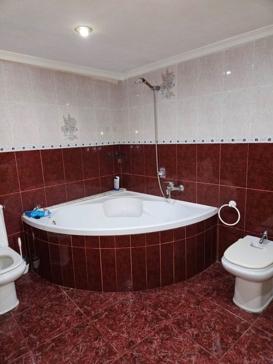 Se vende Adosada de 5 dormitorios en Costa Blanca, Alicante, España